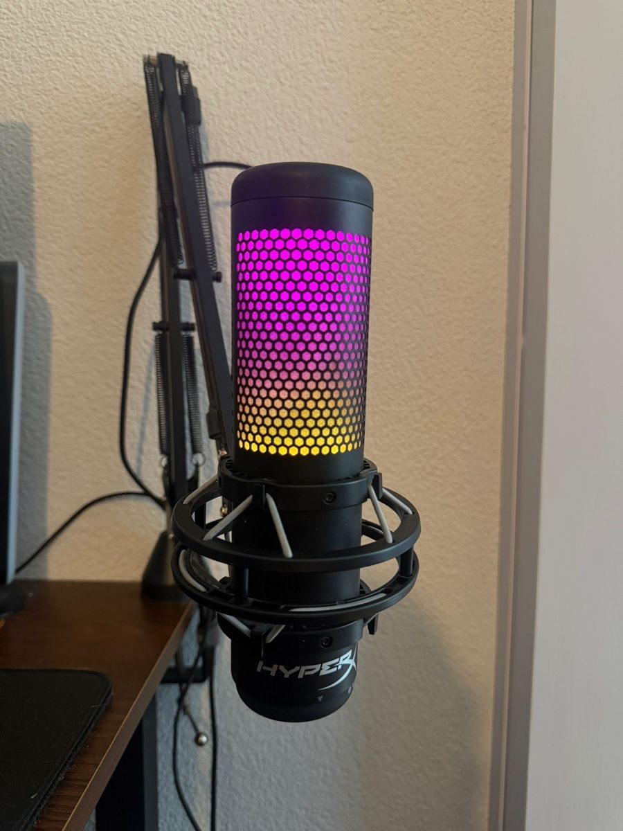 Hyperx Mikrofone: HyperX QuadCast S mit Stange – Gebraucht aus Schlieren von donato.di