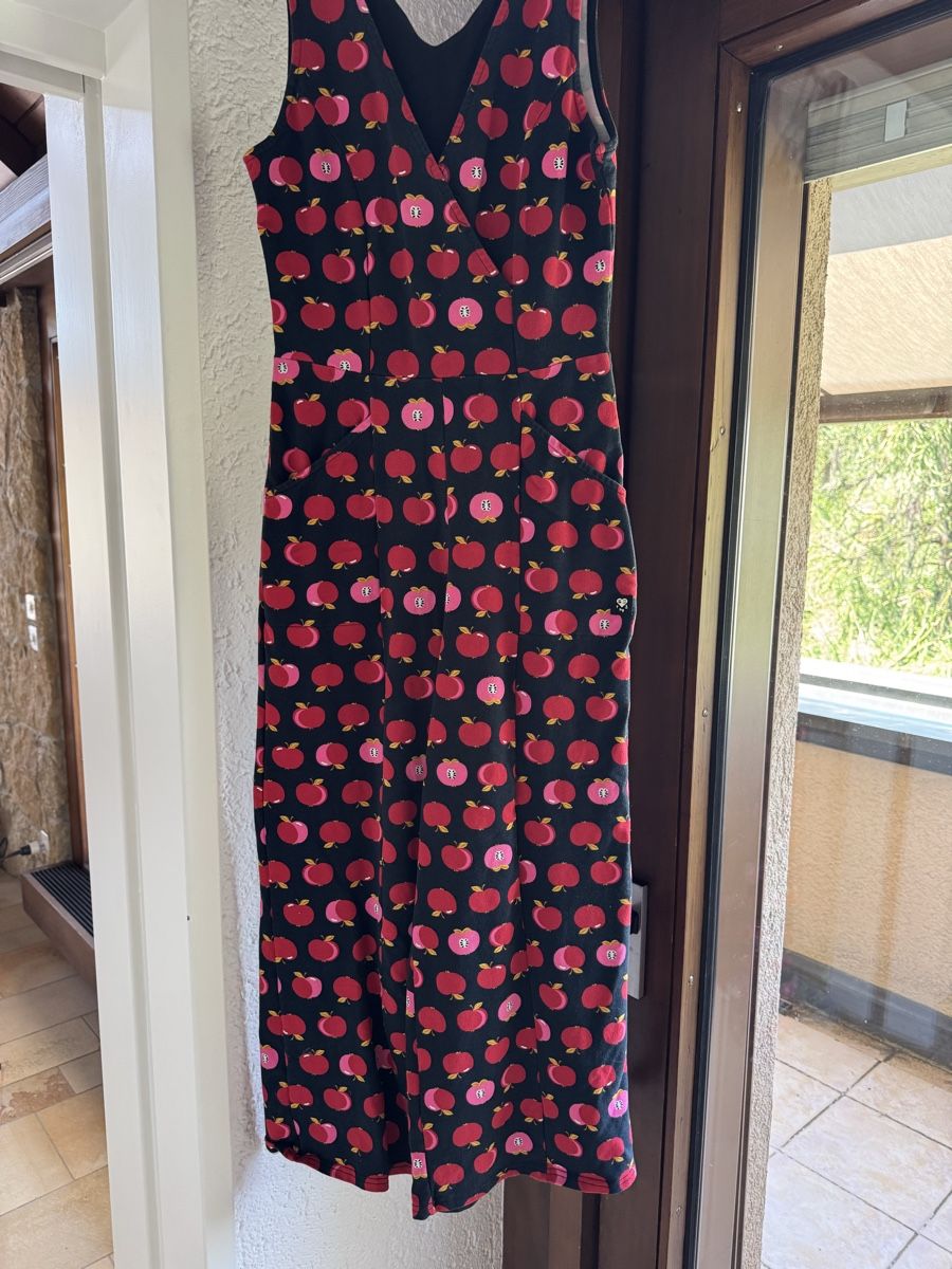 Blutsgeschwister Tute: Blutsgeschwister jumpsuit s – Usato da Riehen venduto da dob_5sbs 1