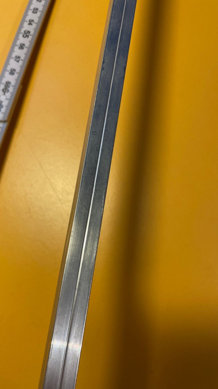 Profilati: Aluminium 4kant Profil 96cm lang – Nuovo (secondo la descrizione) da Glattfelden venduto da cybermaxx 1