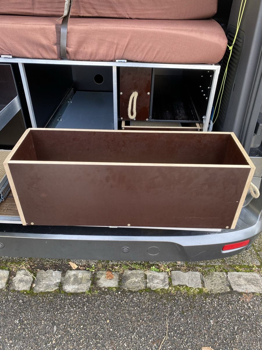 Zubehör: Ququq Campingbox – Gebraucht aus Winterthur von  5