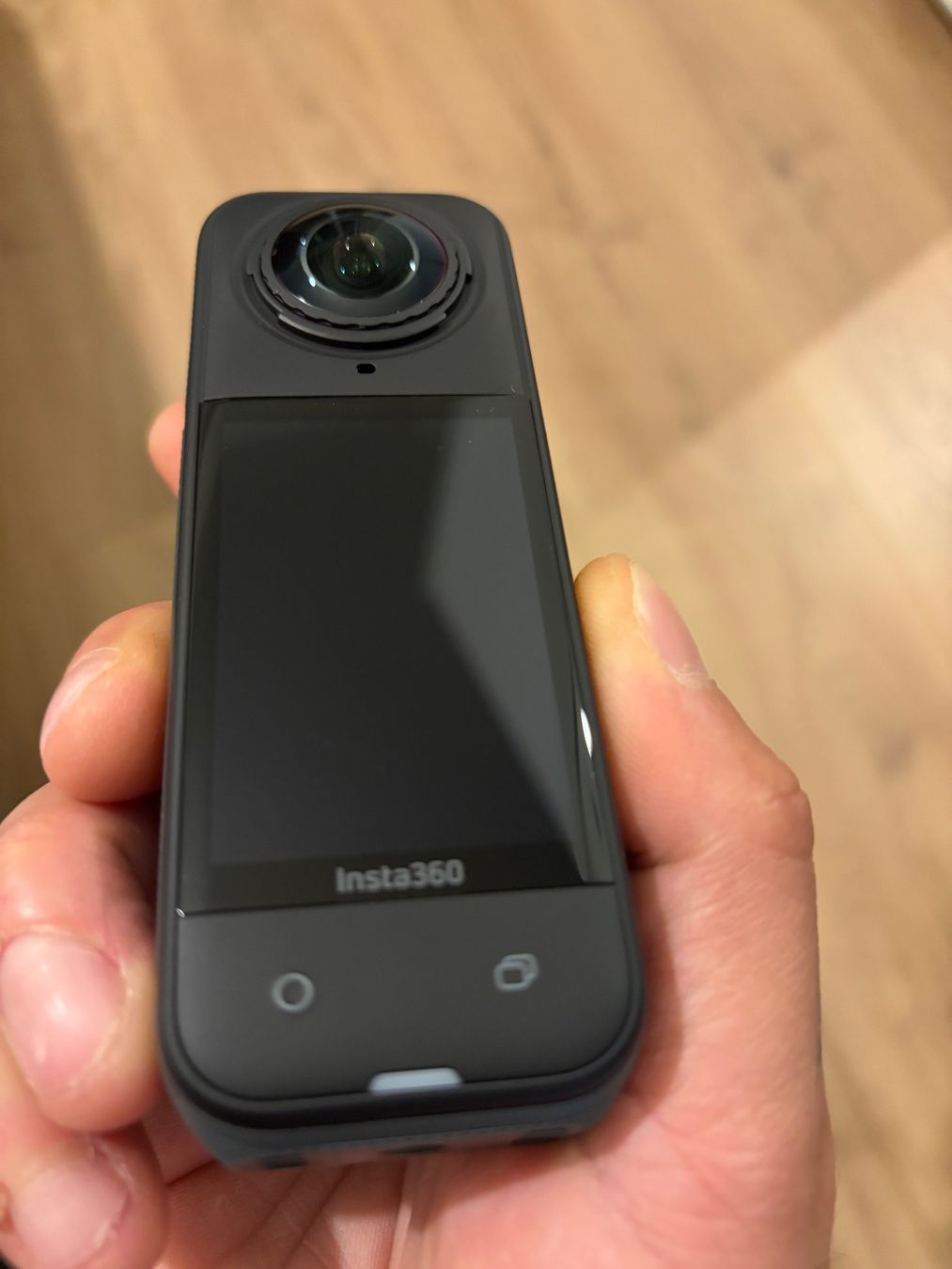 Insta360 Action Cam: Insta360 X5 8K 360 NEU Essential+Motorrad Bundle – Nuovo (secondo la descrizione) da Aarburg venduto da kor_zmw5 5
