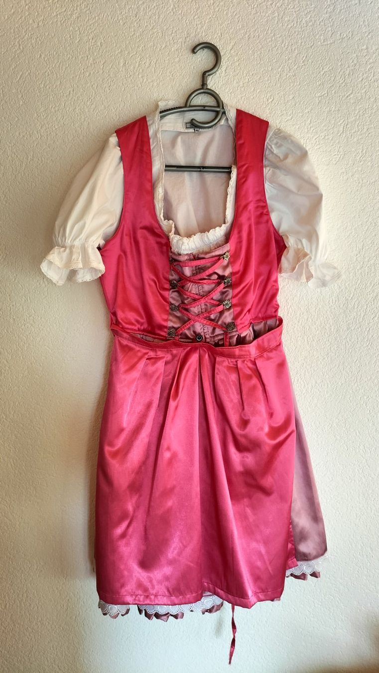 Kostüme: Dirndl Gr. 46 – Gebraucht aus St. Silvester von Line1302