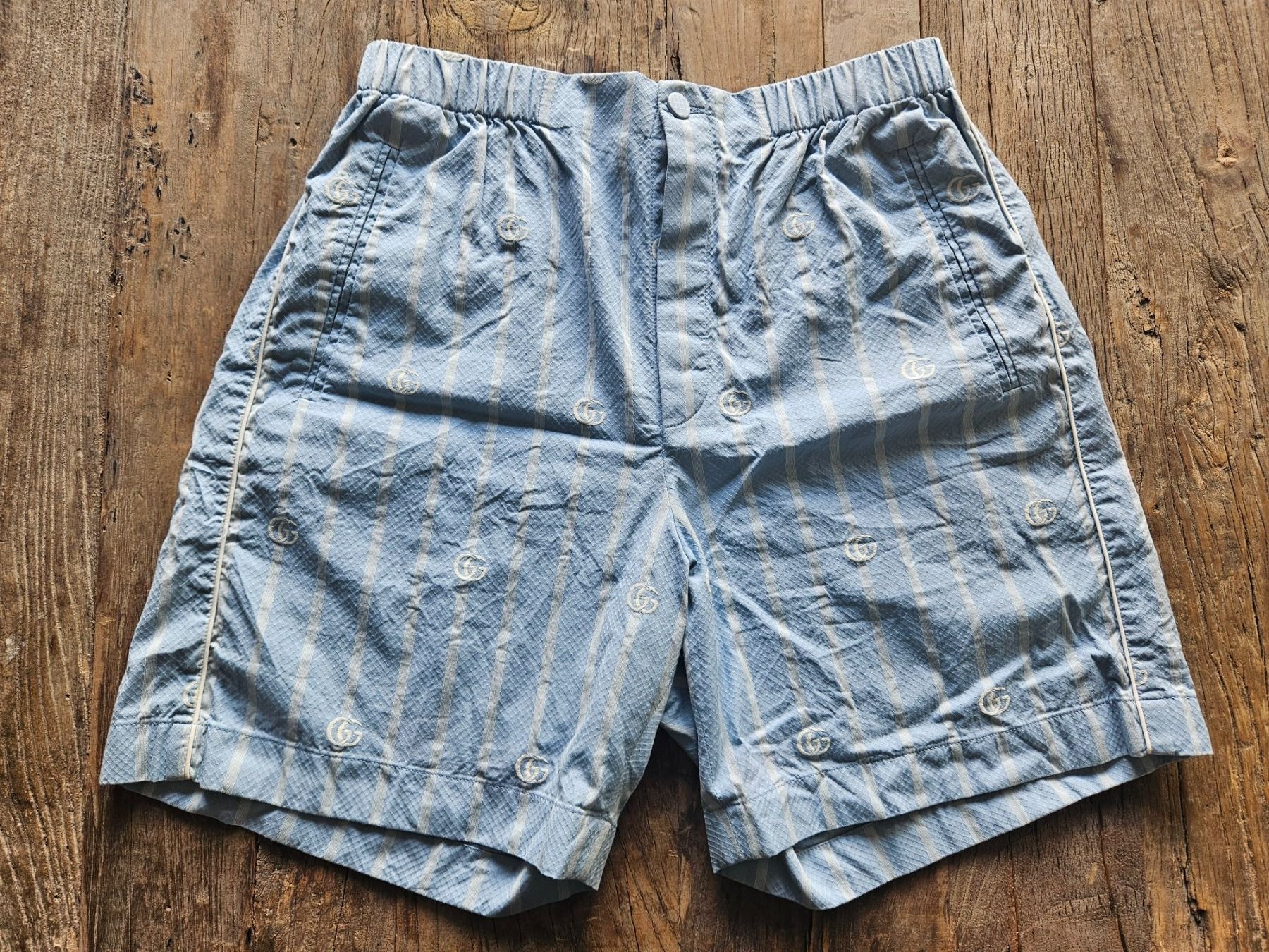 Gucci Pantaloni: Gucci Shorts 40 – Usato da Luzern venduto da schuhparadies159
