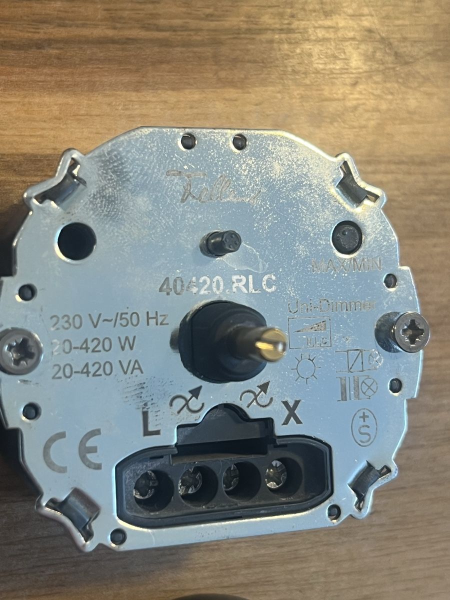 Feller Elektronikbauteile: Feller Uni- Dimmer,  40420. RLC – Gebraucht aus Würenlos von jam_mv8g 2
