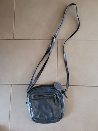 Leder Umhängetasche von BEAR schwarz 