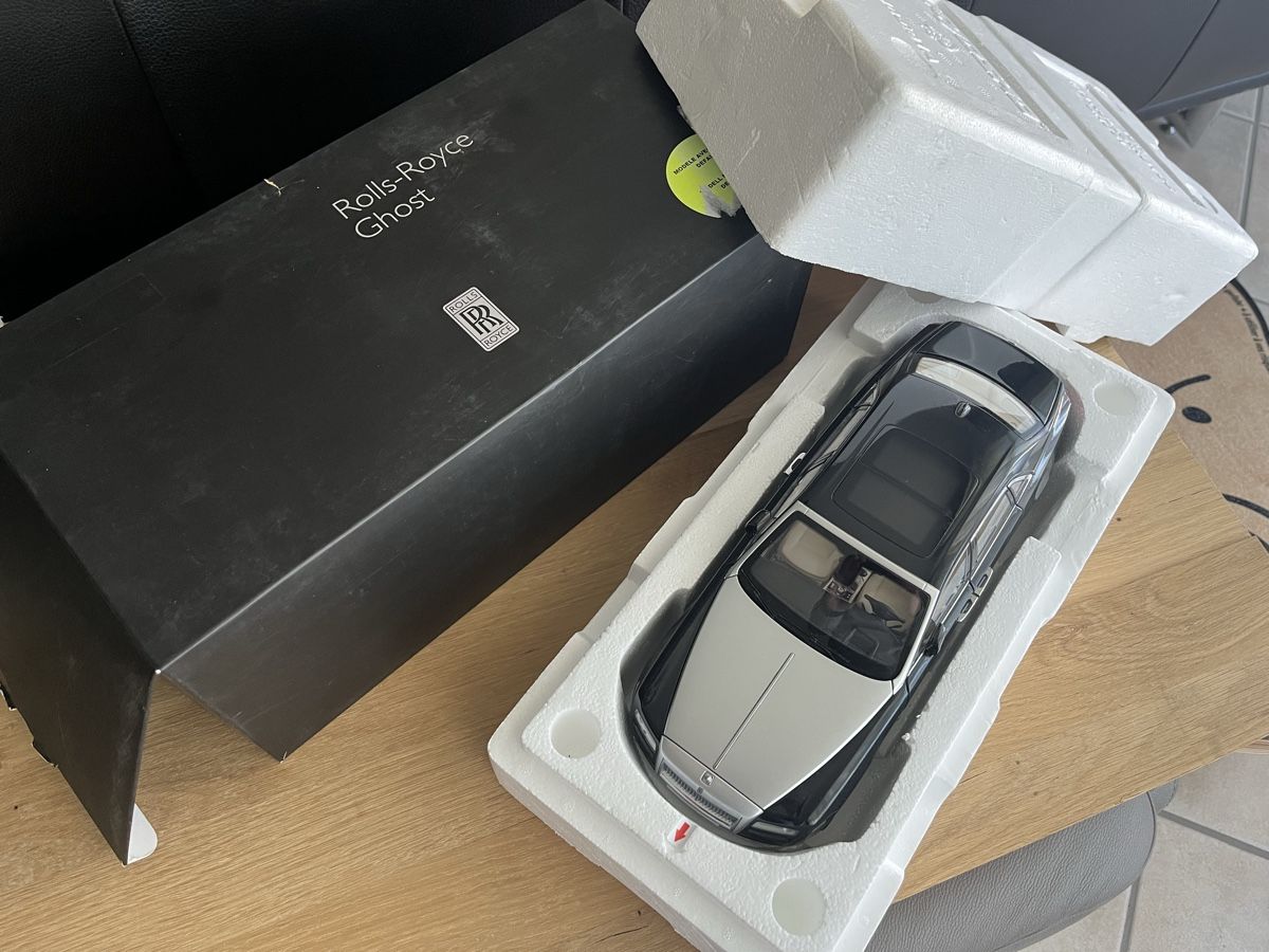 Kyosho Voitures modèles: Rolls-Royce Ghost 1/18 Kyosho – D'occasion à Léchelles par Mlinspiration 9