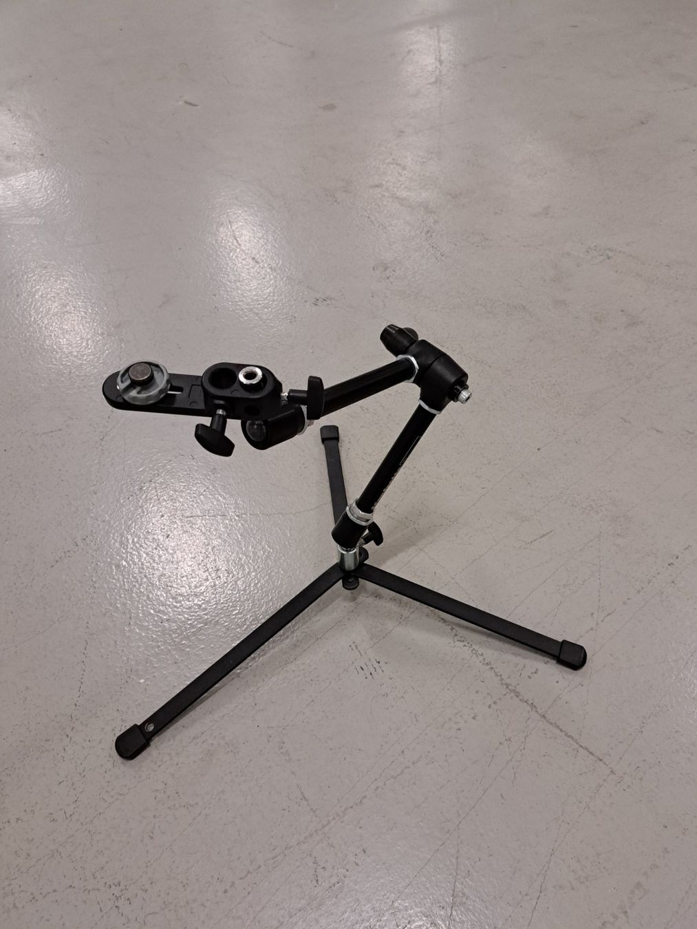 Manfrotto Altri Accessori: Magic Arm Manfrotto MA143 dreiteilig – Usato da Embrach venduto da lichttechnik 2