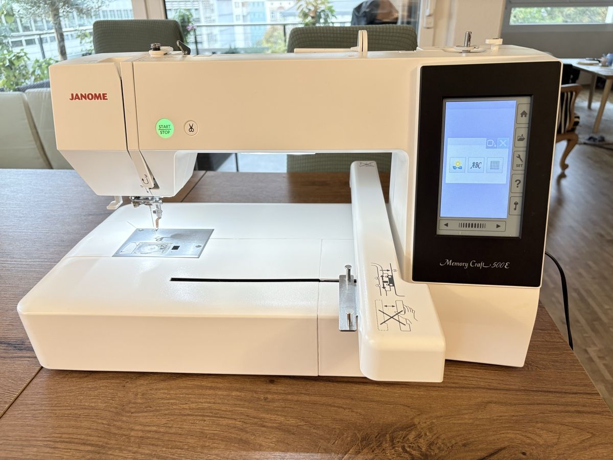 Brodeuse/Stickmaschine Janome Memory Craft 500E (Gebraucht) in Biel ...