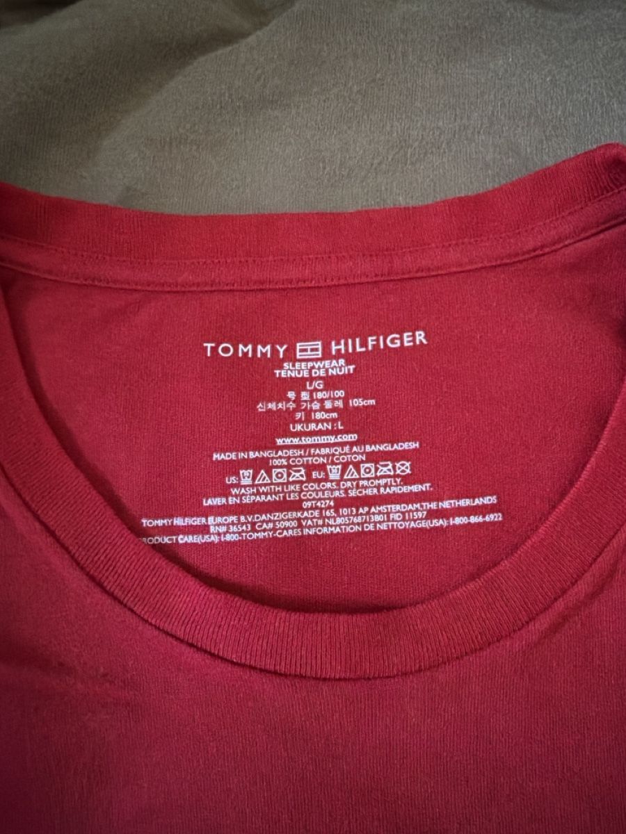 Tommy Hilfiger T-shirt: Tommy Hilfiger – Usato da Sementina venduto da bru_vpp5 1