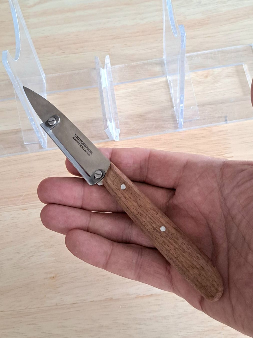 Victorinox Besteck: Alte Kochmesser VICTORINOX Altes Emblem – Gebraucht aus Birsfelden von oleros