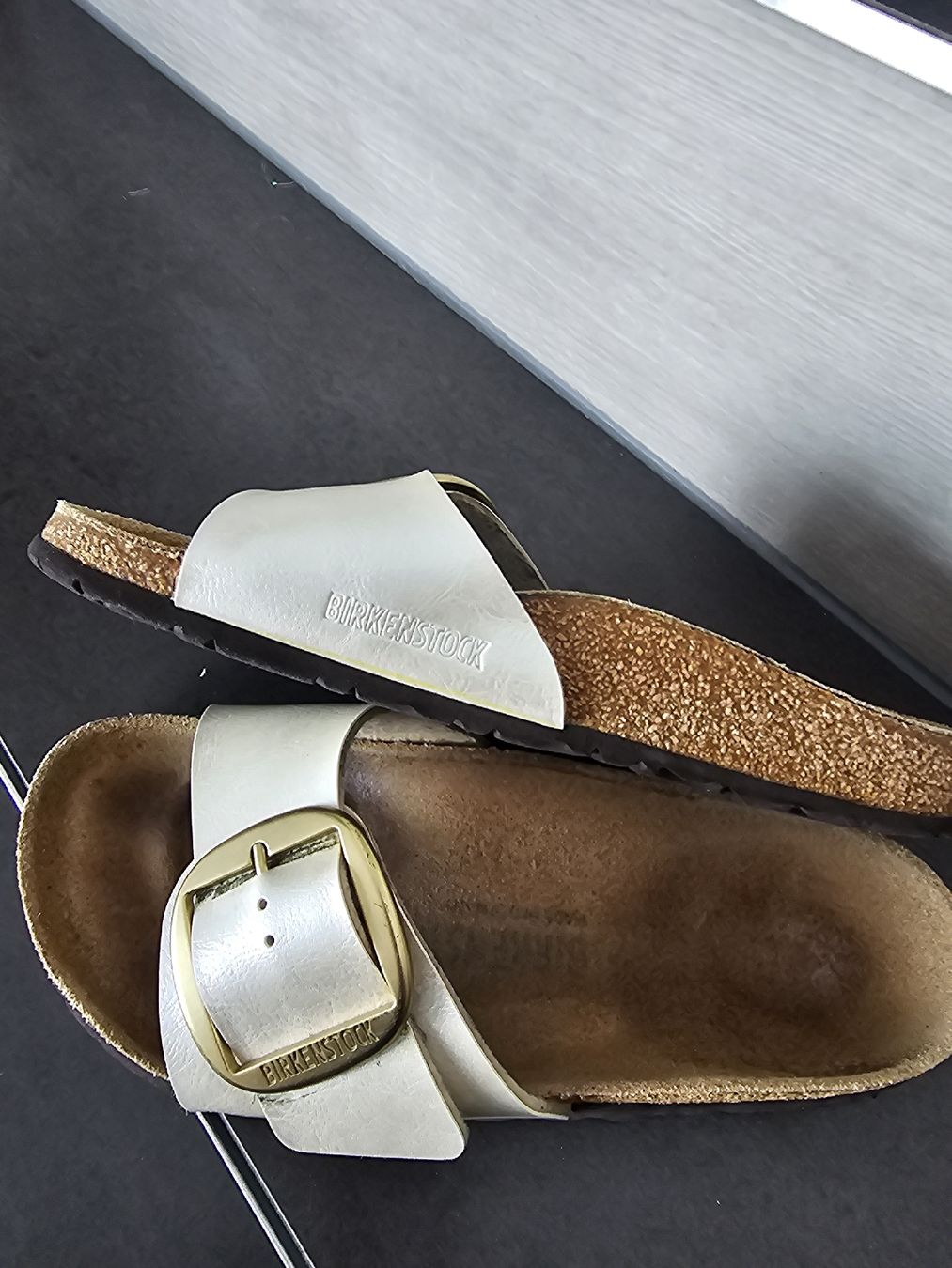 Birkenstock Scarpe da donna: Birkenstock Big Buckl gr.39 – Usato da Zunzgen venduto da Fleksi 1
