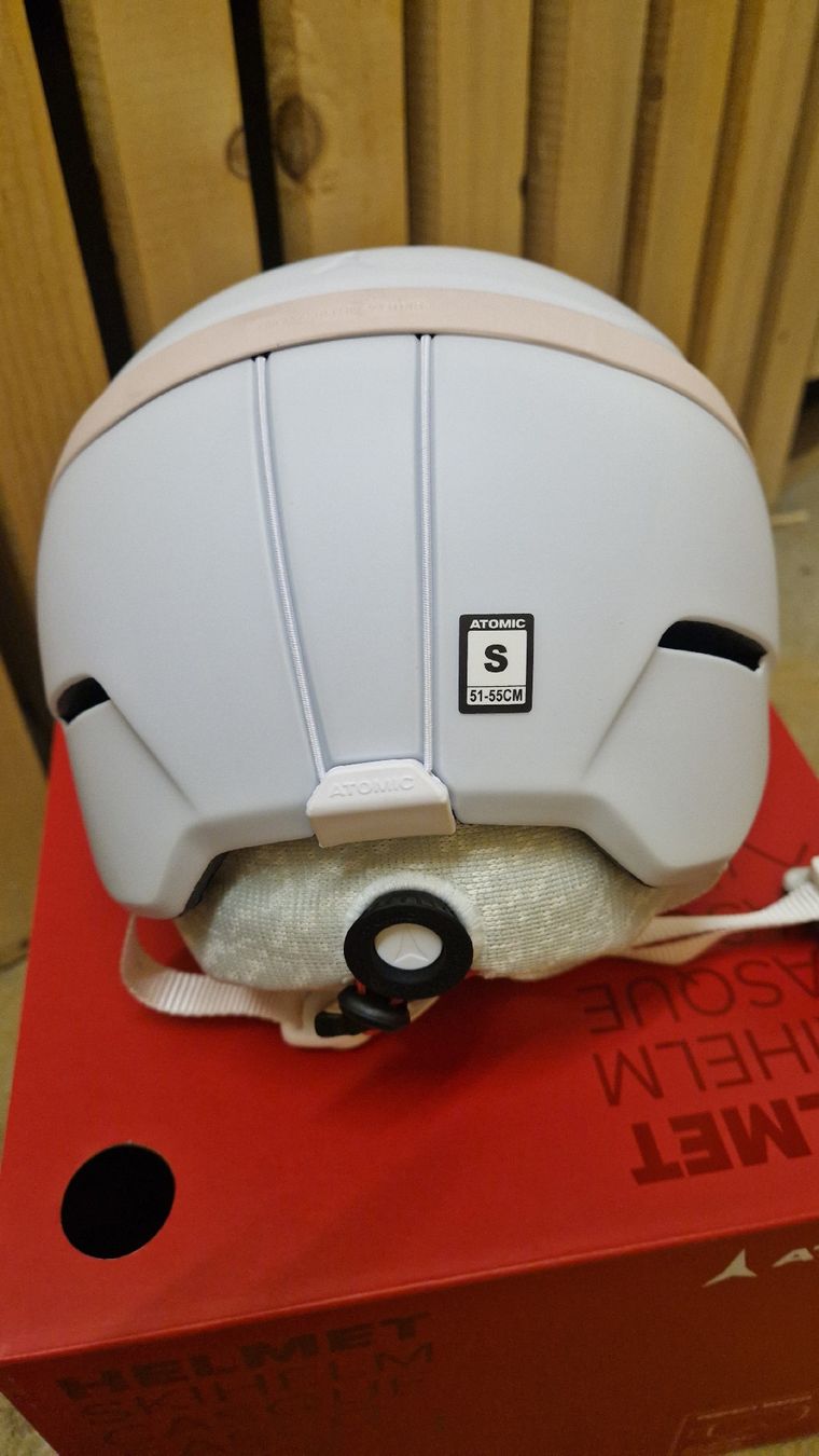 Atomic Caschi: Casque de ski Atomic - enfant taille S – Nuovo (secondo la descrizione) da Genève venduto da keenan121 2