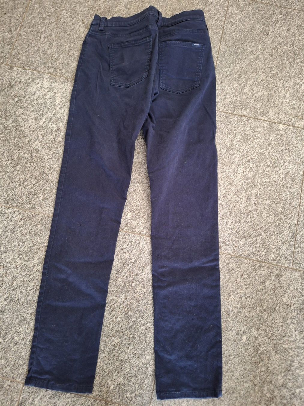 Gant Jeans: WUNDERSCHÖNE DUNKELBLAUE GANT JEANS – Usato da Vernate venduto da gzi_z2lb 1