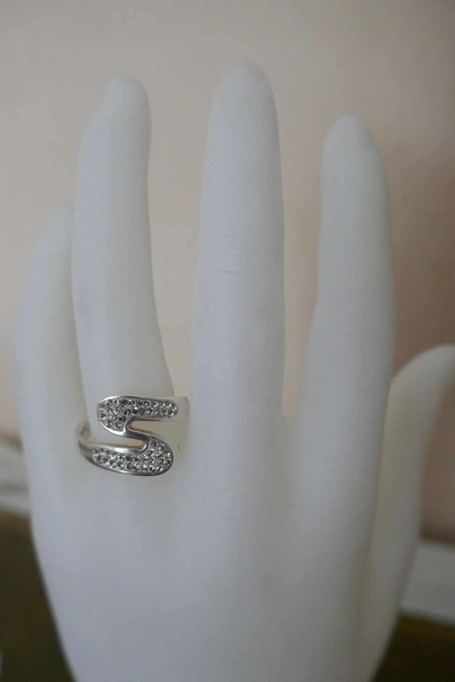 Ringe: Silberring mit Svarovski-Steinen – Gebraucht aus Muttenz von einfach-schoen