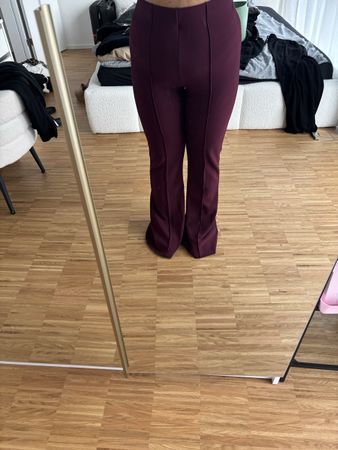Weinrote Strech Hose 