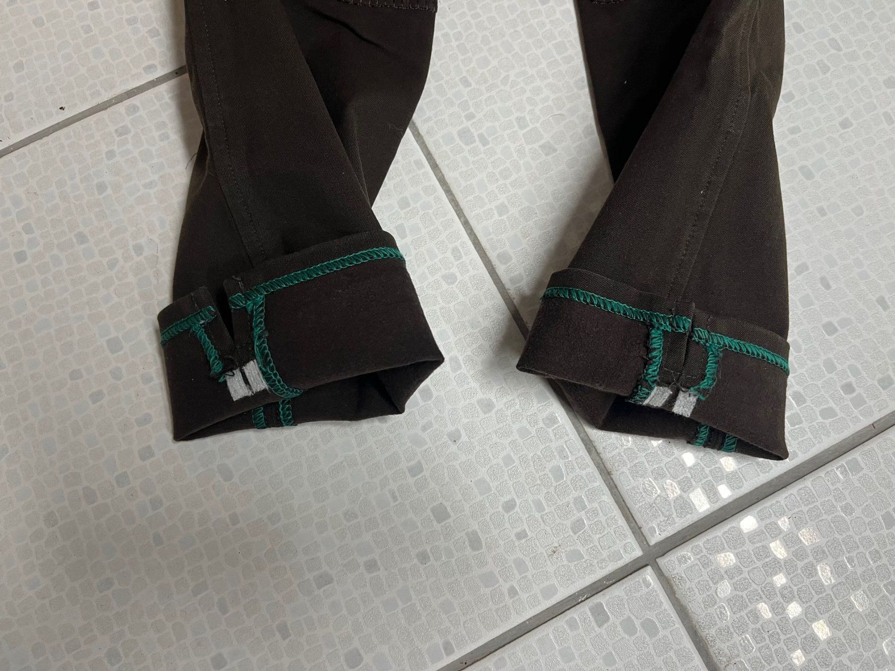 Pantaloni: Reiterhose – Usato da Laufen venduto da Schmidlin 2