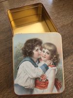 Ancienne Boîte en Metal Vintage Dose au Metall