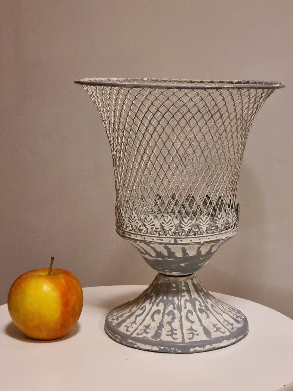 Vasen & Gefässe: Metall Deko Vase Antik Shabby Chic – Gebraucht aus Scharnachtal von devin03