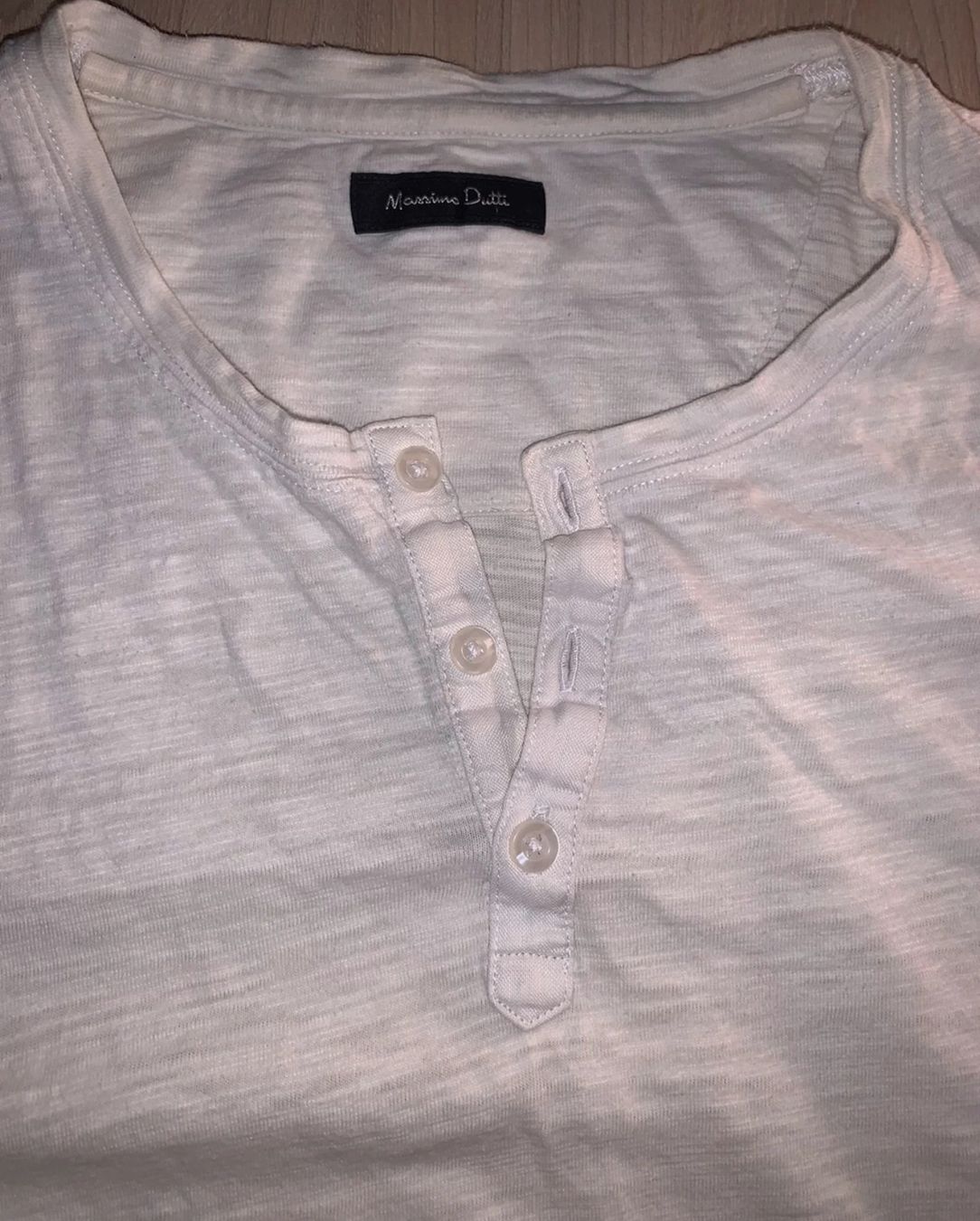 Massimo Dutti T-shirt: T-shirt Massimo Dutti – Usato da Mont-sur-Lausanne venduto da Didinho 3