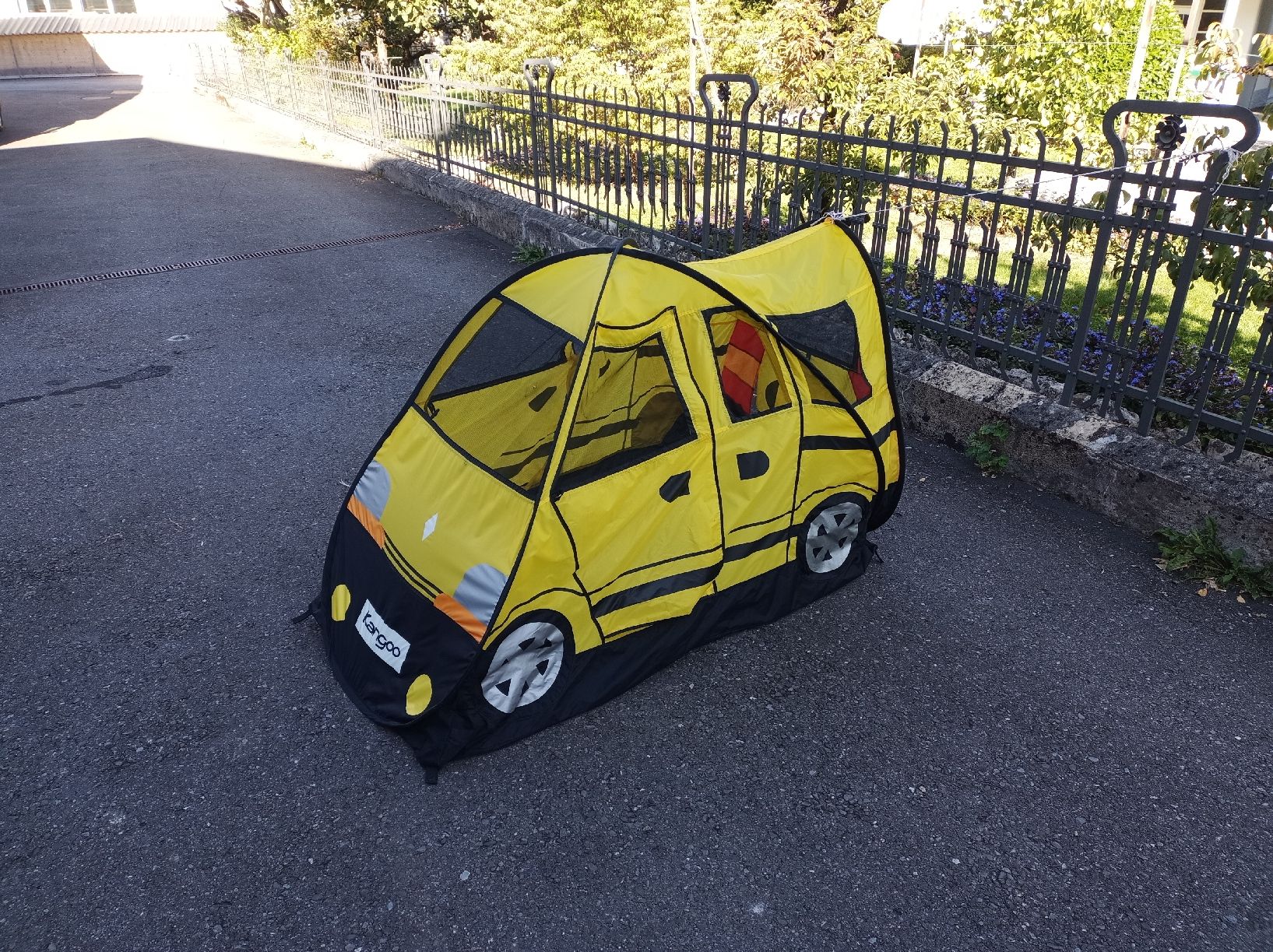 Alri letti & mobili per bambini: Spielzelt Renault Kangoo – Usato da Kerns venduto da LvR02 1