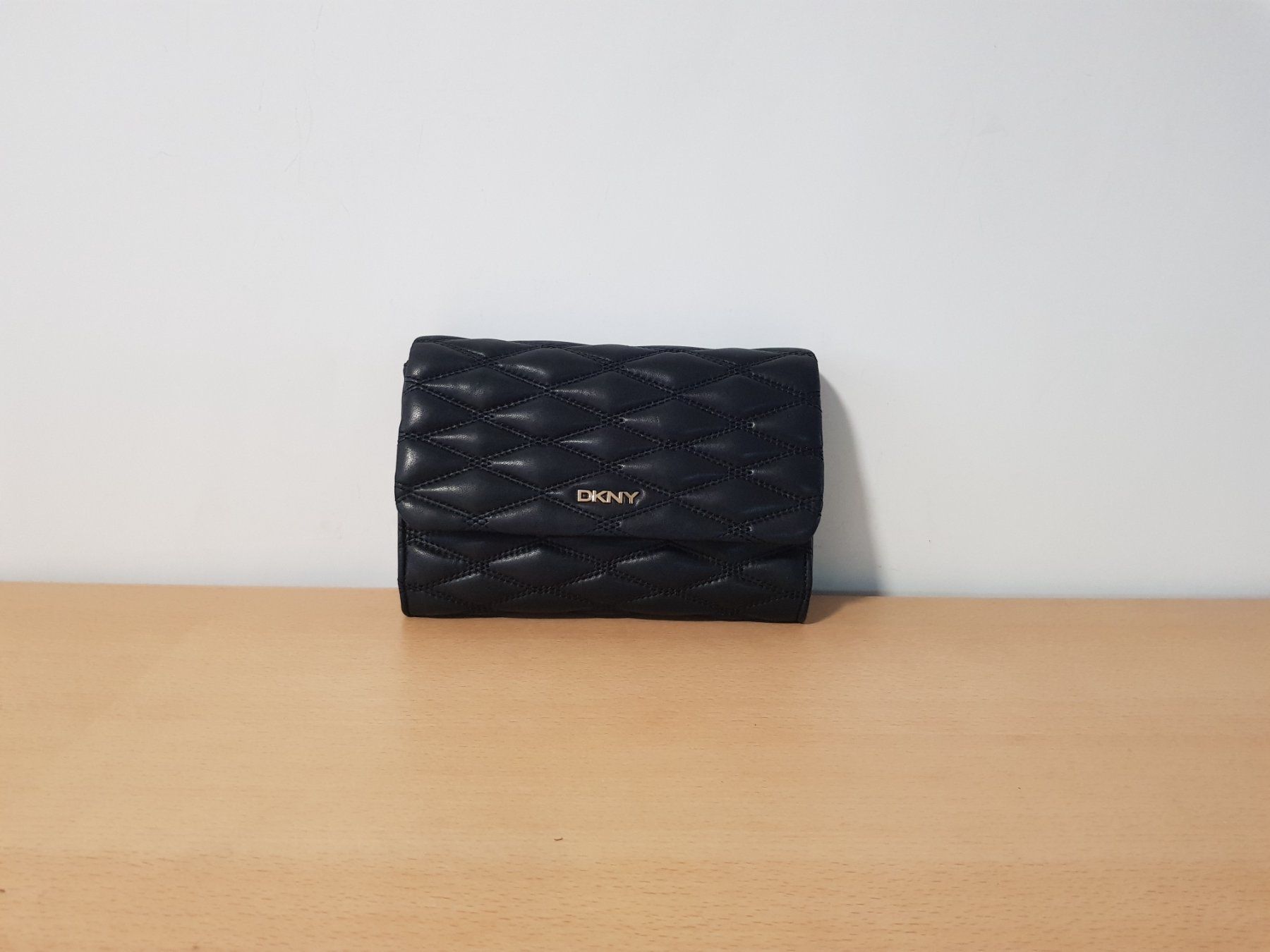 DKNY Borse da donna: DKNY Leder-Umhängetasche – Usato da Basel venduto da fafa68 4