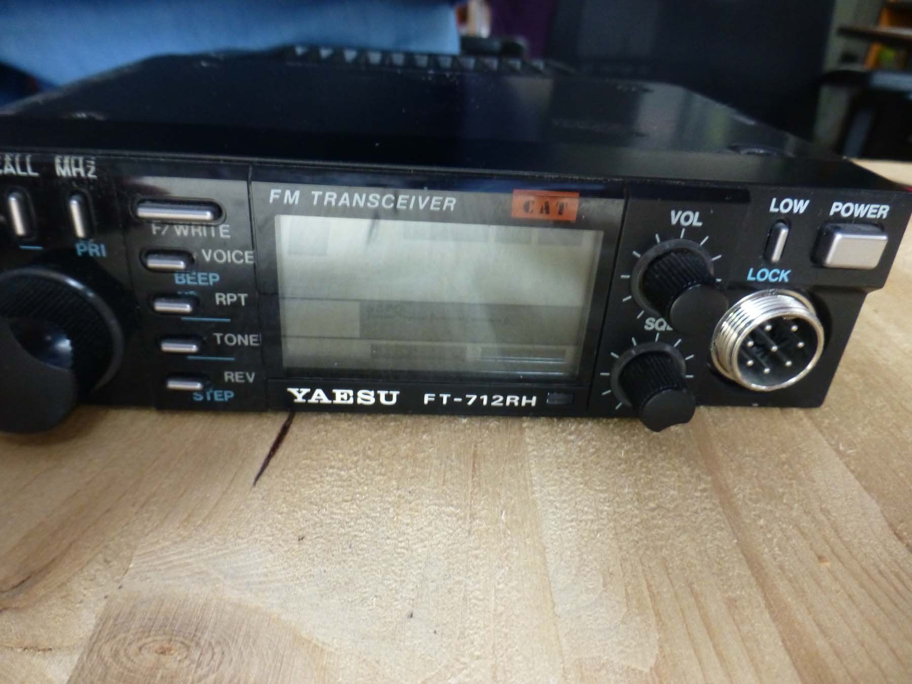 Yaesu Funktechnik: Funkgerät FT-712RH – Defekt aus Rapperswil BE von morjis