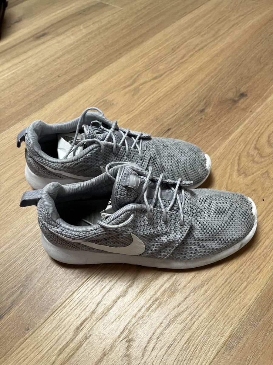 Nike Scarpe da uomo: Nike Roshe Run Gr. 44, bequem & leicht – Usato da Rümlang venduto da dam_j6kb 5
