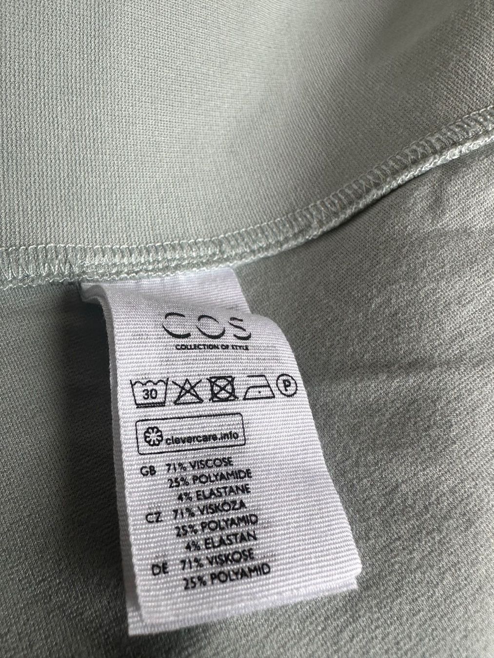 Cos Camicette: COS Bluse – Usato da Basel venduto da Tony2006 1