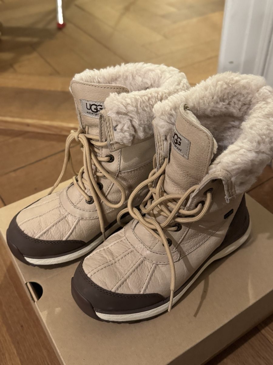 Ugg Scarpe da donna: Ugg Boots Adirondack Boot 37 size – Usato da Basel venduto da che_mb77