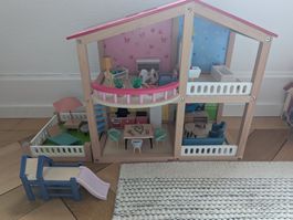 Süsses Puppenhaus aus Holz inkl. Zubehör