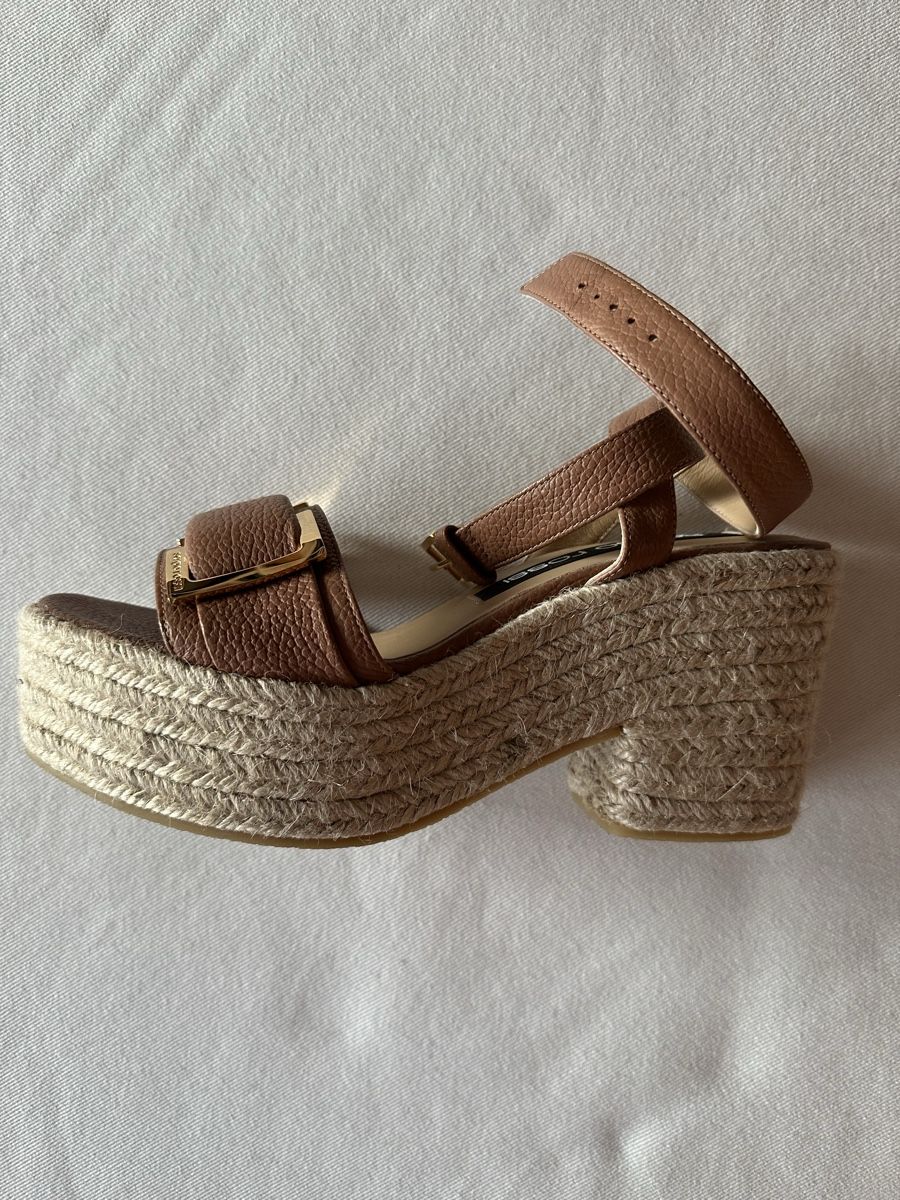 Sergio Rossi Damenschuhe: Sergio Rossi Plateau Sandalen – Gebraucht aus Niederteufen von nana65