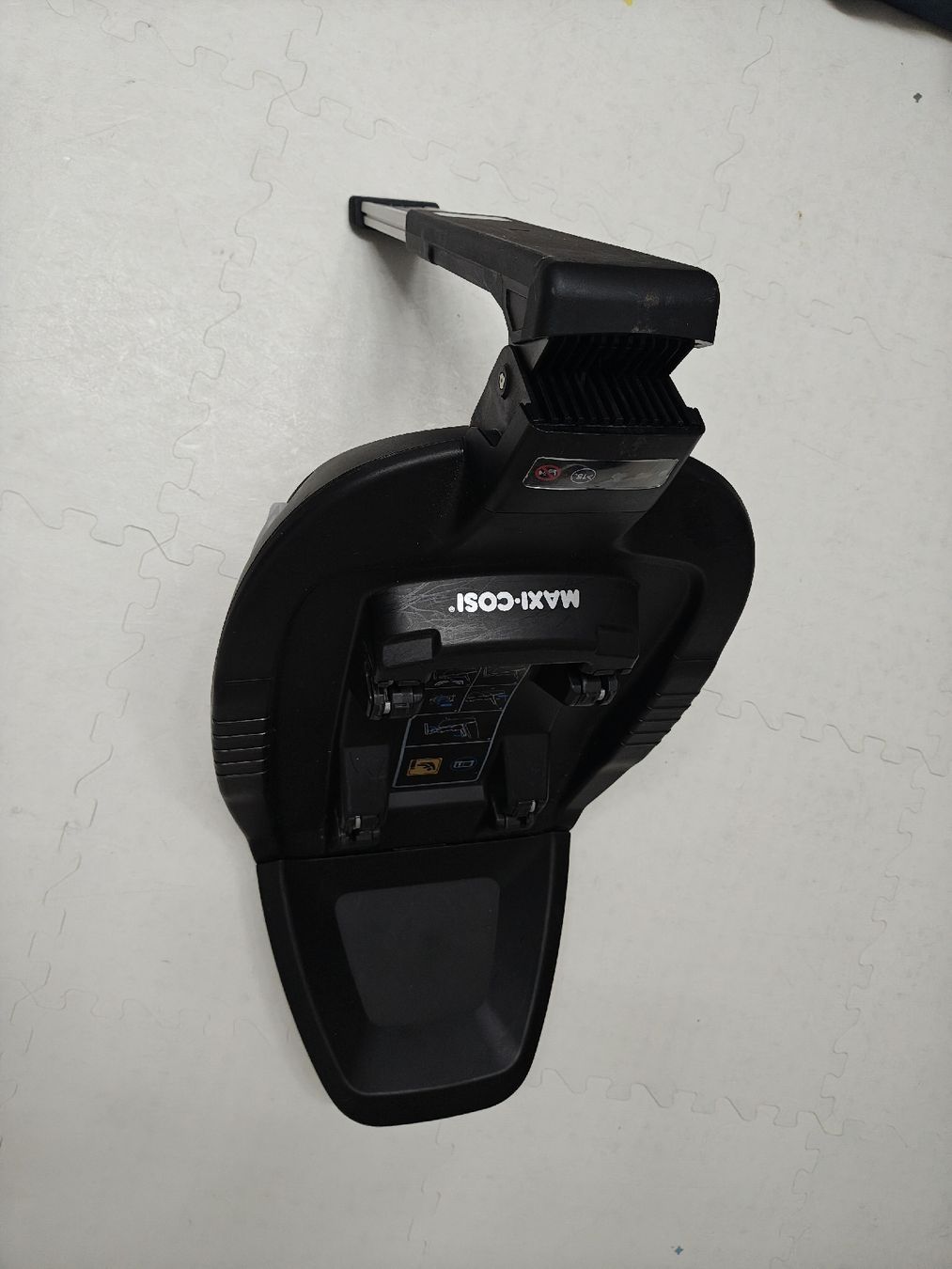 Maxi-Cosi Seggiolini per auto: Maxi-Cosi ISOFIX Base  – Usato da Brüttisellen venduto da marylu5 3
