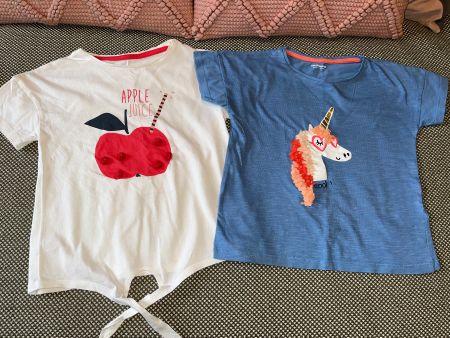 Two gorgeous t-shirts for girl 6 years - 116cm