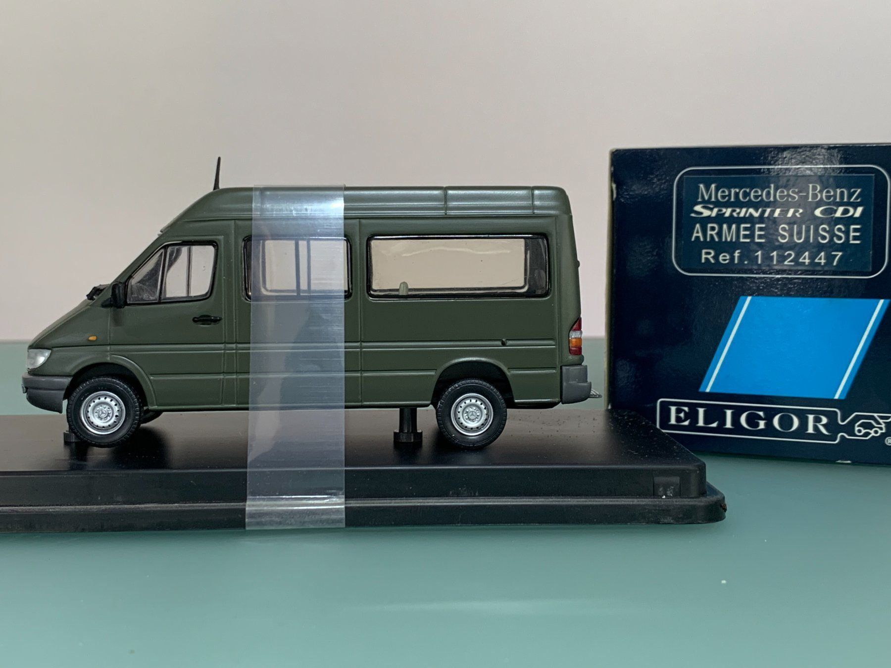 Mercedes-Benz Modellini d'auto: Mercedes-Benz Sprinter Minibus Phase II 2000-2002 "Schweizer – Nuovo e nell'imballaggio originale da Gerlafingen venduto da espero88 8