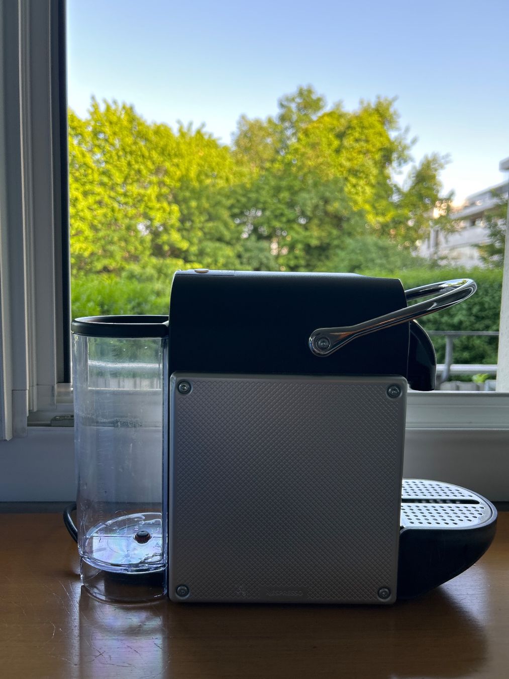 De'Longhi Macchine per caffè & Macchine per espresso: DeLonghi Pixie Nespresso Kapselmaschine – Usato da Wädenswil venduto da mic_rg7y 1