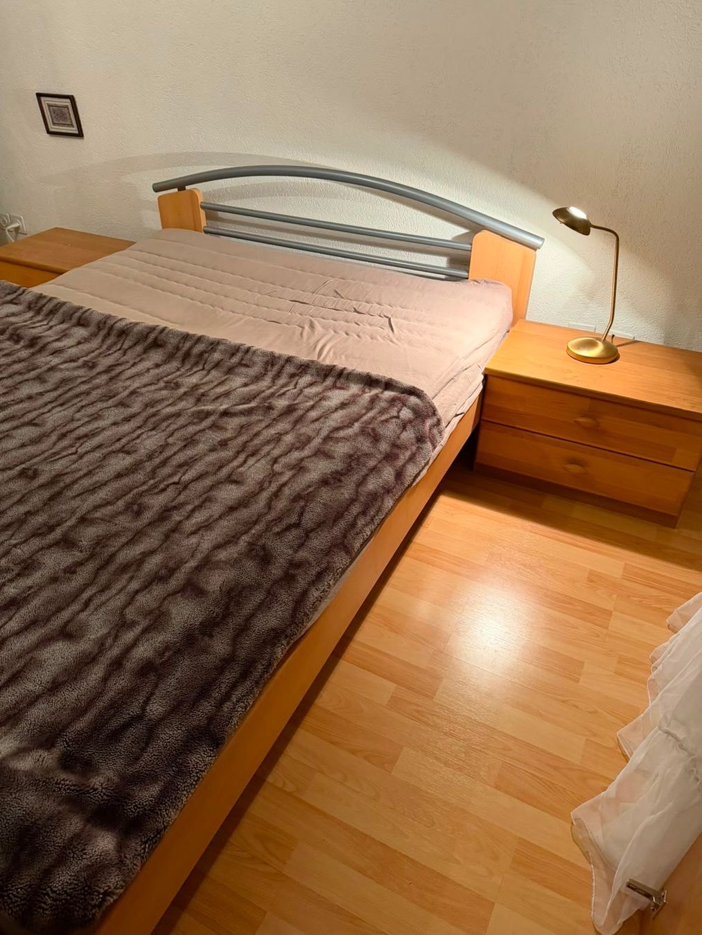 Letti: Bett mit Nachtisch 200x 140 – Usato da Uster venduto da bek_v2ct 2
