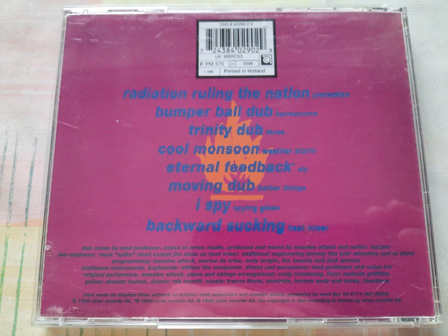 CDs: Cd Massive Attack vs Mad Professor  – Gebraucht aus Pully von bro_n52j 1