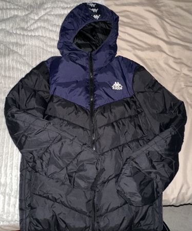 Winterjacke Kappa, neuwertig, Grösse M, Top Zustand!