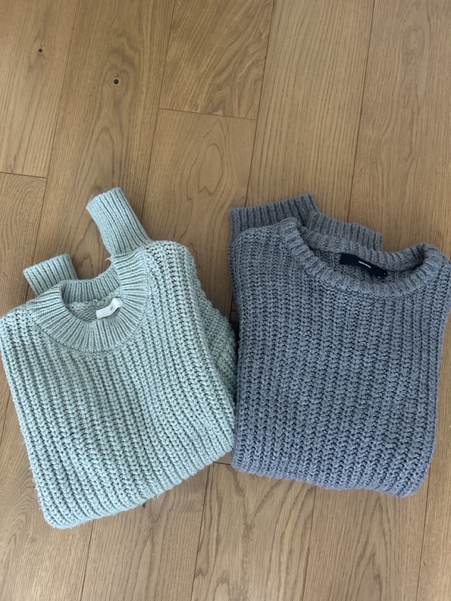 Lotti di vestiti: Kleiderpaket grobgestrickte Pullis – Usato da Fraubrunnen venduto da alne777