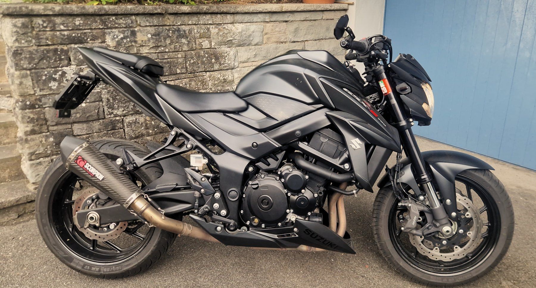 Suzuki Strada: Suzuki GSX S 750 – Usato da Dietikon venduto da nic_7slq 1