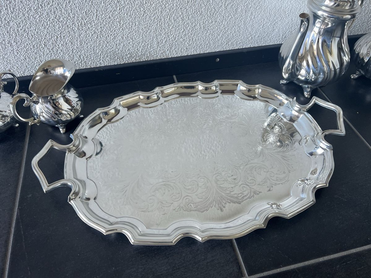 Set di piatti: Alpacca Tee-/Kaffeeservice, versilbert, vintage, komplett – Usato da Perlen venduto da Chregle1 2