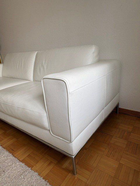 Divani: weisses schlichtes Ledersofa – Usato da Zürich venduto da sah_vt27 1
