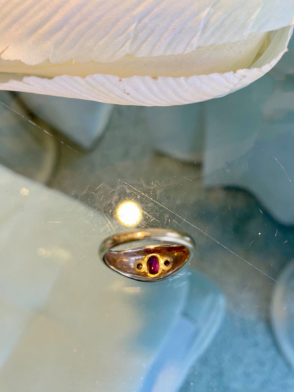 Bagues: WEISSGOLD-RING MIT RUBIN UND DIAMANTEN – D'occasion à Eschenbach SG par Lady020 5