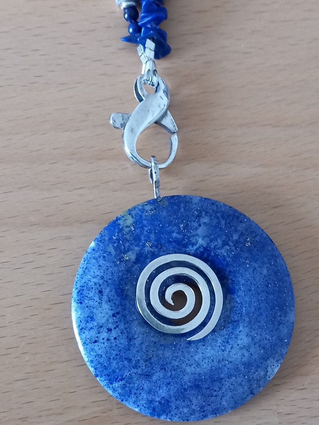 Ketten: Halskette, Lapislazuli-Anhänger – Neu (gemäss Beschreibung) aus Oberwil b. Zug von roshan01 1