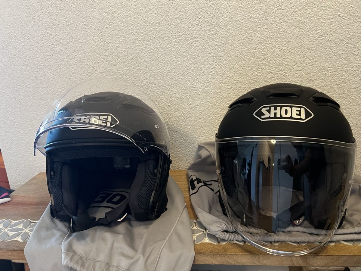 Shoei Caschi & visiere: 2x Shoei Jet Helme mit Visier – Usato da Steinhausen venduto da Famleu1 8
