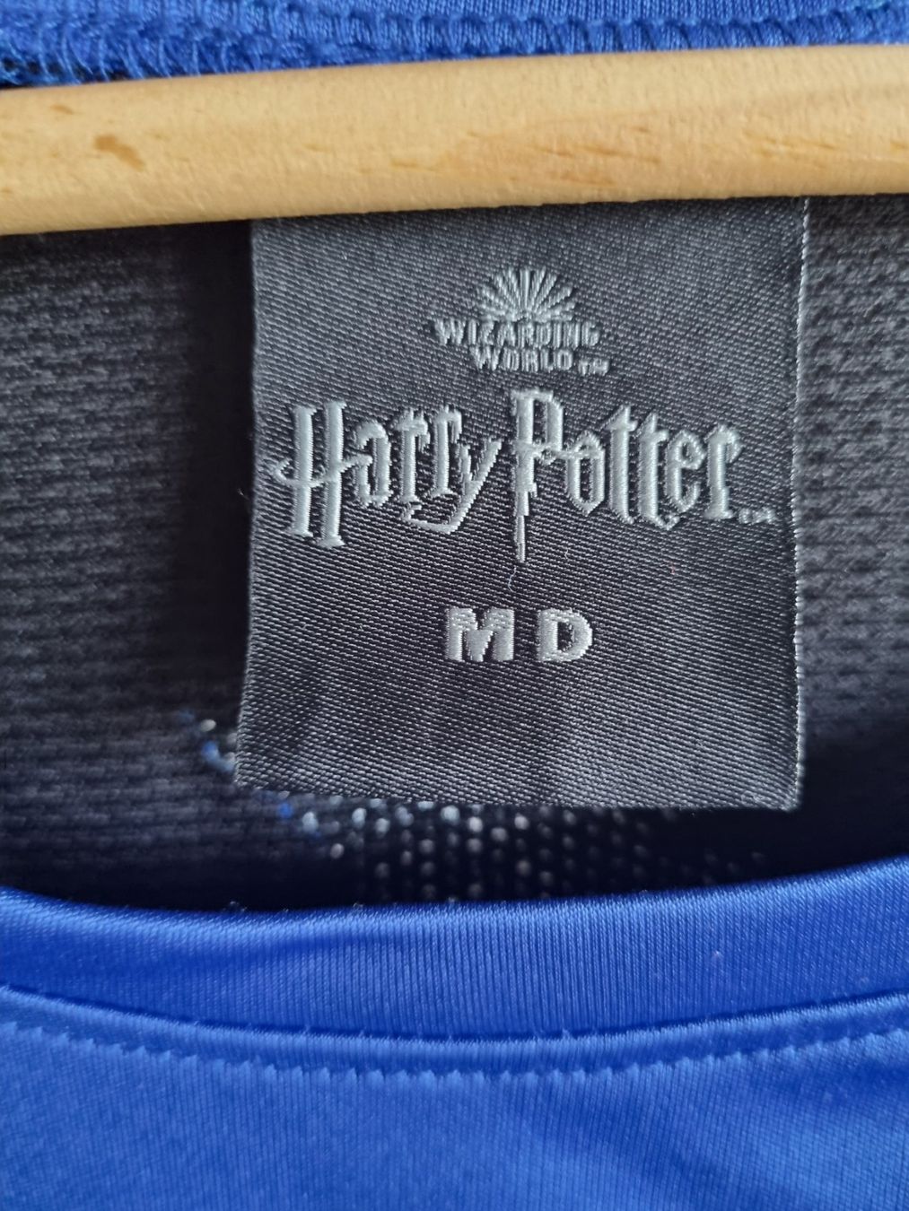 T-shirt: Ravenclaw Activewear Shirt – Nuovo (secondo la descrizione) da Rüti ZH venduto da irima_vanya 1