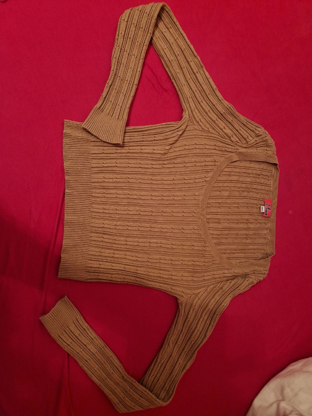Lotti di vestiti: 3er Set Damenoberteile M – Usato da Ebikon venduto da kov_9vqb 1
