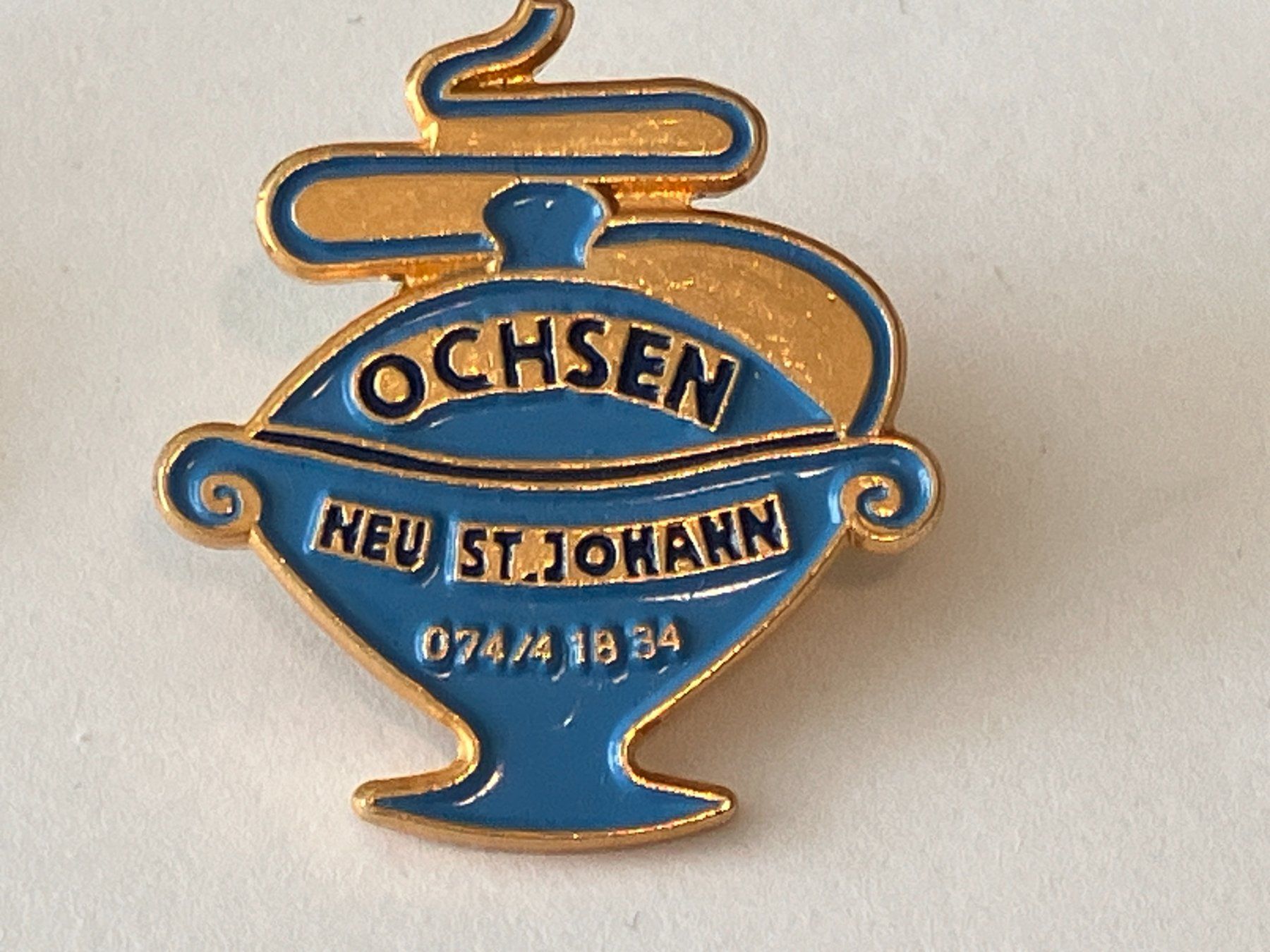 Plaketten & Abzeichen: 1 Pin Ochsen Neu St. Johann – Gebraucht aus Basel von djwwpp