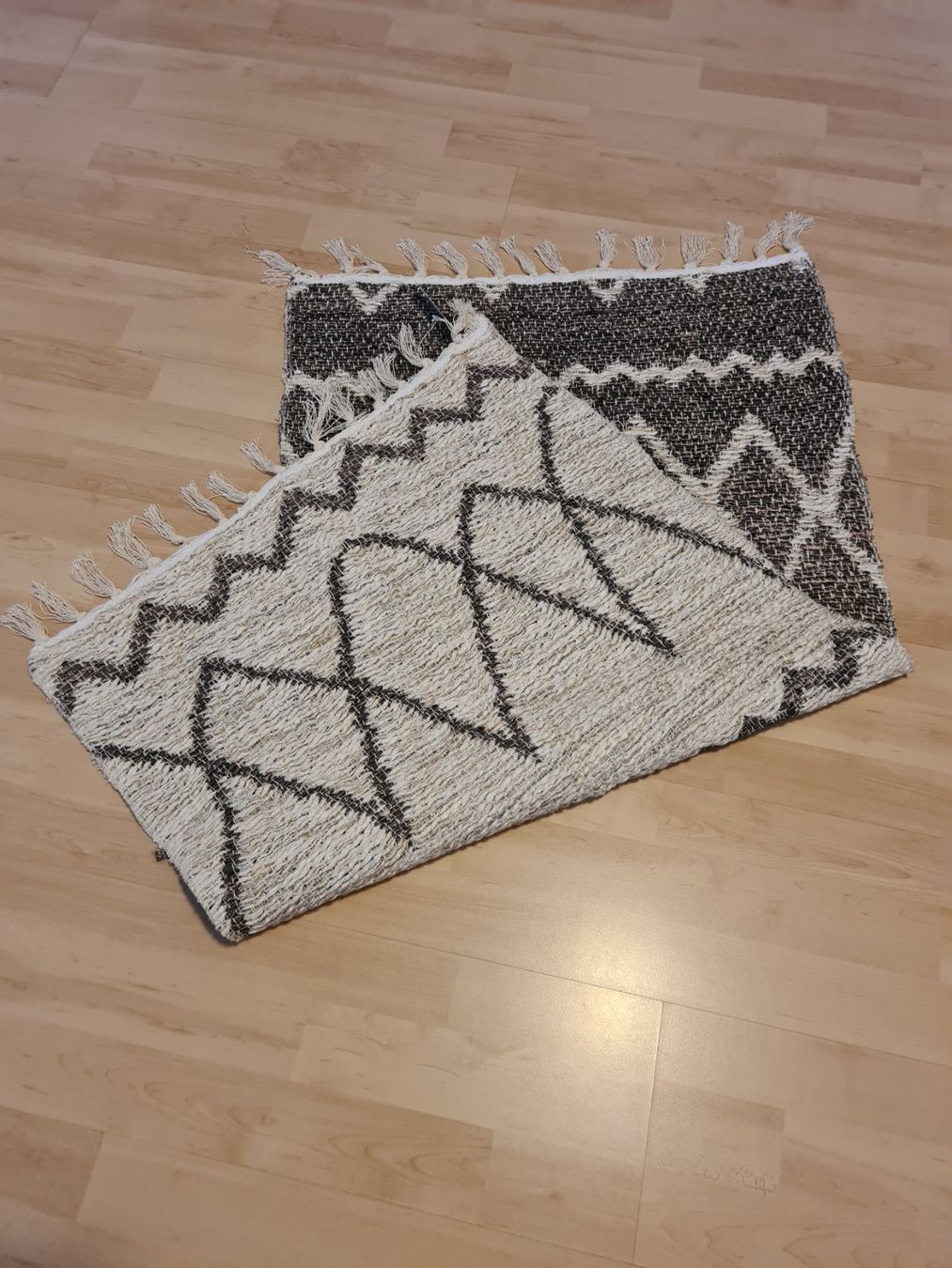 Teppiche: Teppich, Bettvorleger, 66x130 cm 2-seitig – Neu und originalverpackt aus Bremgarten AG von Deseodec 2