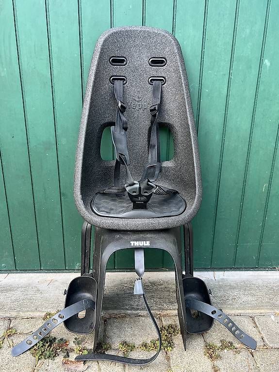 Pièces détachées: THULE Yepp Nexxt Maxi Velokindersitz, Topzustand – D'occasion à Starrkirch-Wil par danaancy